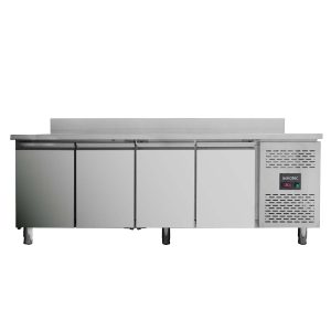 Kühltisch / 4-türig inkl. Aufkantung – Monoblock, 2230 x 700 mm