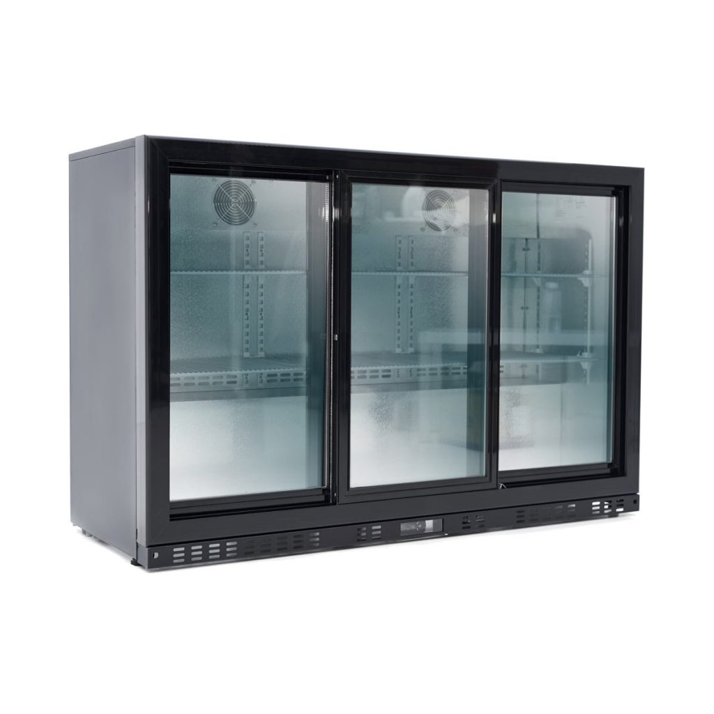 Armadio frigo bar nero / 3 porte scorrevoli in vetro, altezza 840 mm, 1350 x 520 mm