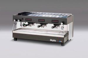 Macchina da caffè professionale Magister HRC ES 100 verniciata – 3 gruppi