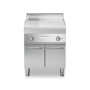 Inoxfun700 – Fry top elettrico, piastra 2/3 liscia 1/3 rigata cromata lucida, su vano con porte, modulo 70 cm