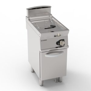 Friggitrice gas vasca singola 13lt con scambiatori in vasca freestanding su vano chiuso – cestelli, coperchi e vasca recupero olio inclusi – Tecnoinox