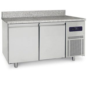 Virtus – Tavolo freezer per pasticceria a 2 porte 600x400 mm con piano in granito con alzatina, -10°/-25°C – BNZ0003