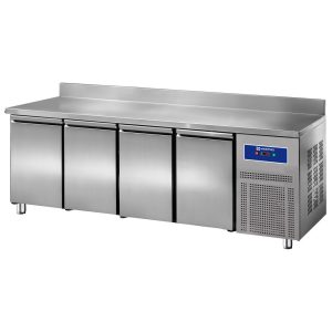 Mastro GO – Tavolo refrigerato 4 porte GN 1/1 con alzatina, +2°/+8°C – BNA0215T
