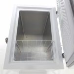 Congelatore a Pozzetto – 140L – 2 Ruote – Compatto – Maxima 09402320